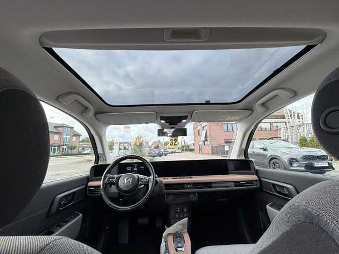 Honda e Advance (17')