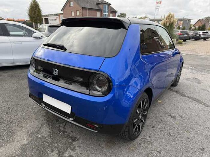 Honda e Advance (17')