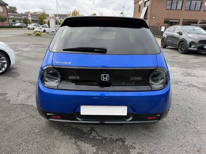 Honda e Advance (17')