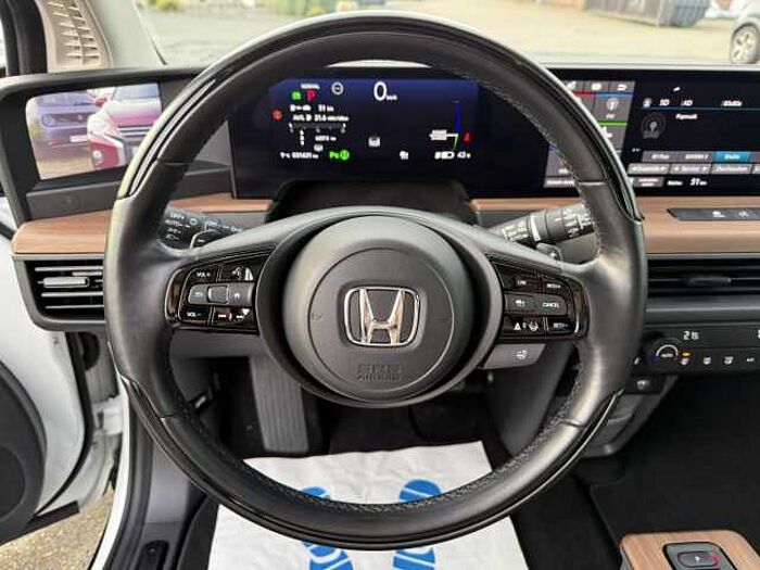 Honda e Advance Paket 17' *Mittelarmlehne*