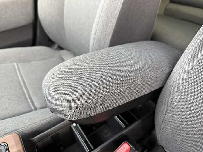 Honda e Advance Paket 17' *Mittelarmlehne*