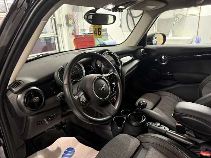 MINI ONE Classic Trim PDC*LED*Allwetter