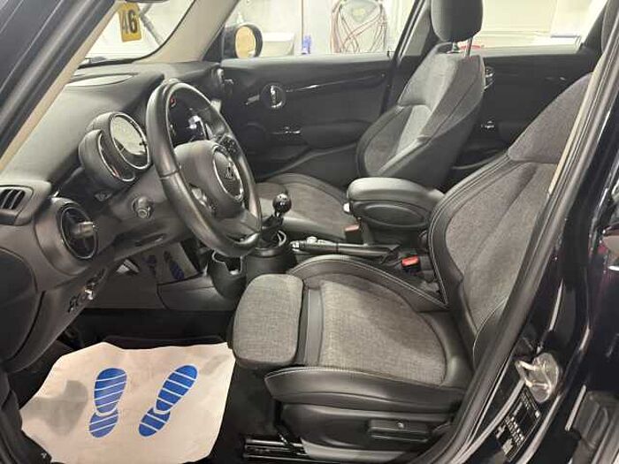 MINI ONE Classic Trim PDC*LED*Allwetter