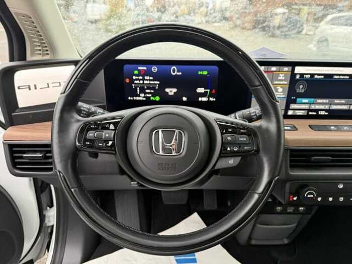 Honda e Advance 17' Allwetterreifen