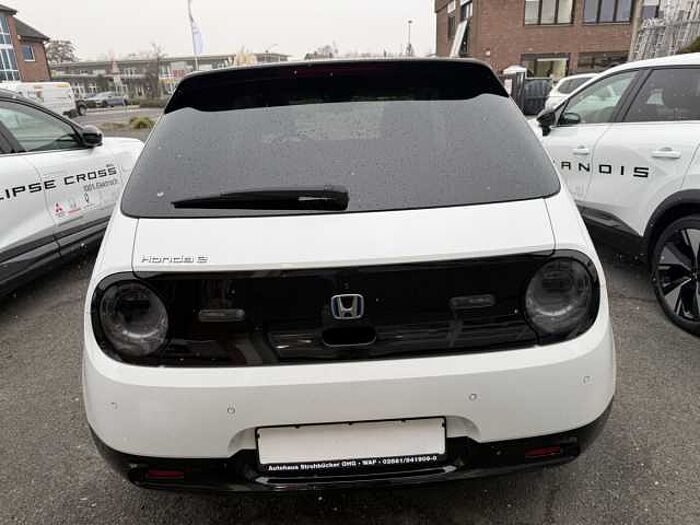 Honda e Advance 17' Allwetterreifen