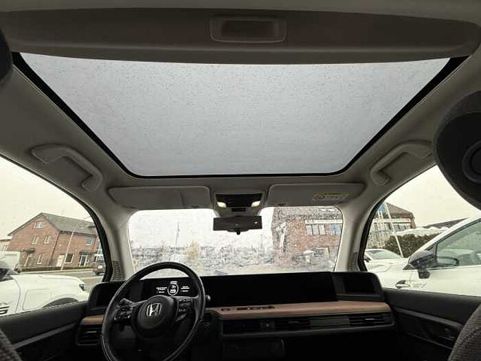 Honda e Advance 17' Allwetterreifen