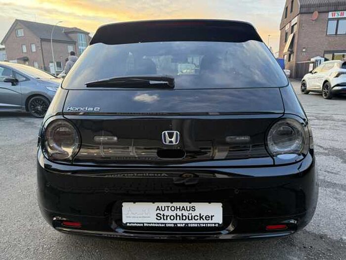 Honda e Advance Paket Mittelarmlehne