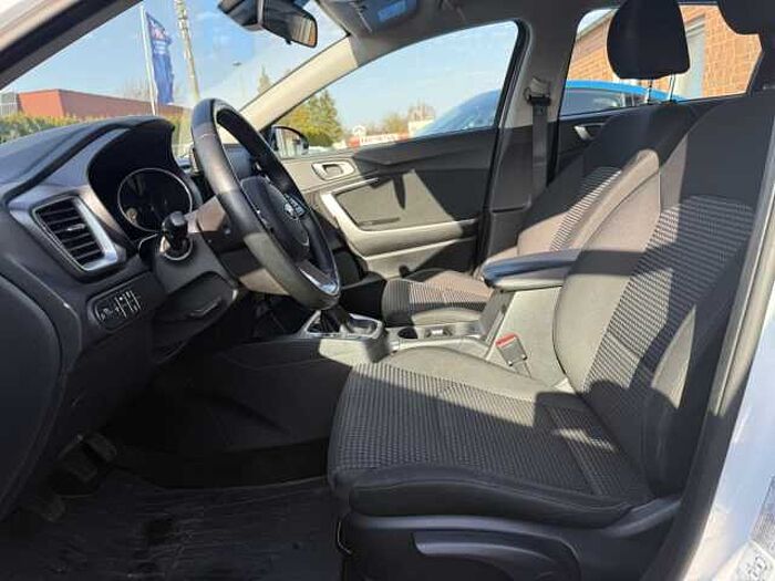 Kia cee'd Sportswagon 1.0 T-GDI Attract 18 Zoll*Kamera*Carplay