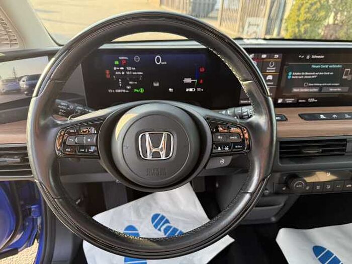 Honda e Advance 16 Zoll'*Mittelarmlehne