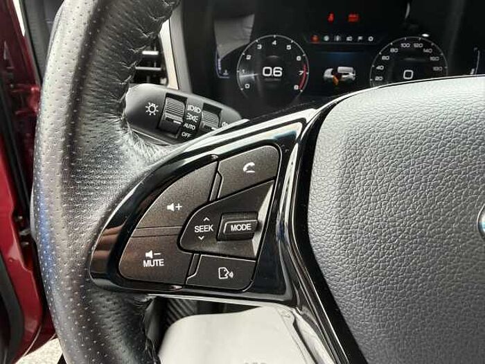 SsangYong Tivoli 1,5 T-GDi Sapphire *Leder*Kamera*LED