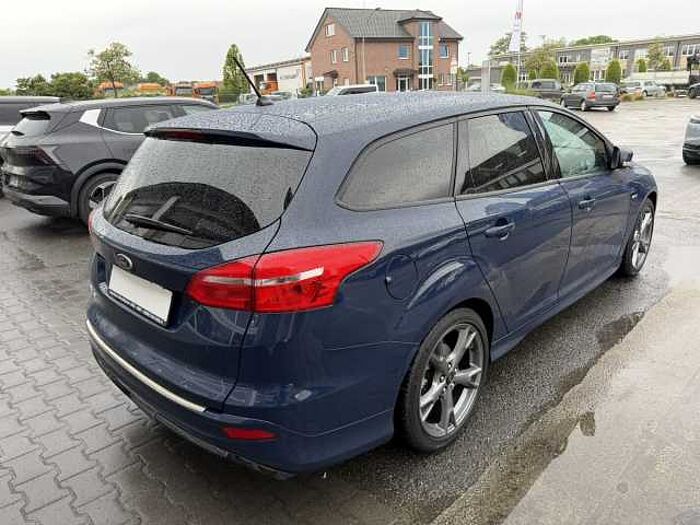 Ford Focus Turnier 1.0 EcoBoost ST-Line