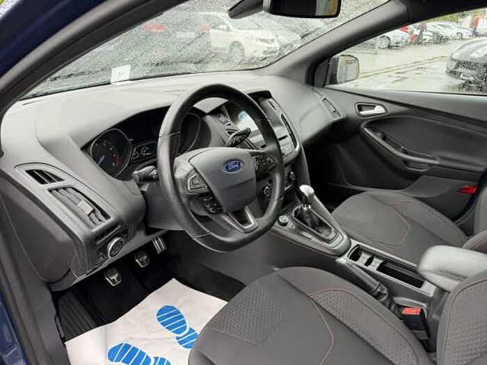 Ford Focus Turnier 1.0 EcoBoost ST-Line