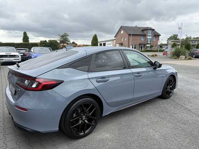 Honda Civic e: HEV 2.0 i-MMD Hybrid Sport