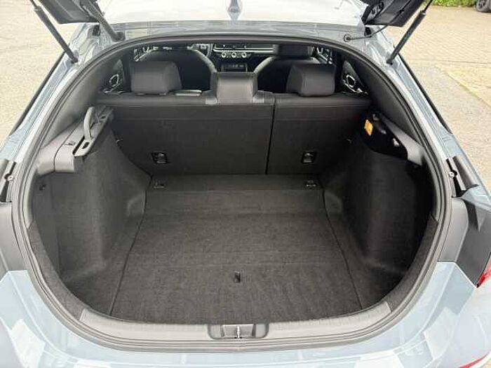Honda Civic e: HEV 2.0 i-MMD Hybrid Sport