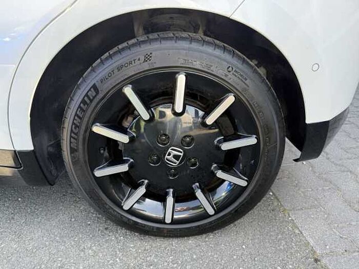 Honda e Advance Paket 17'
