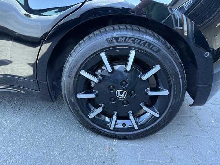 Honda e Advance Paket 17'