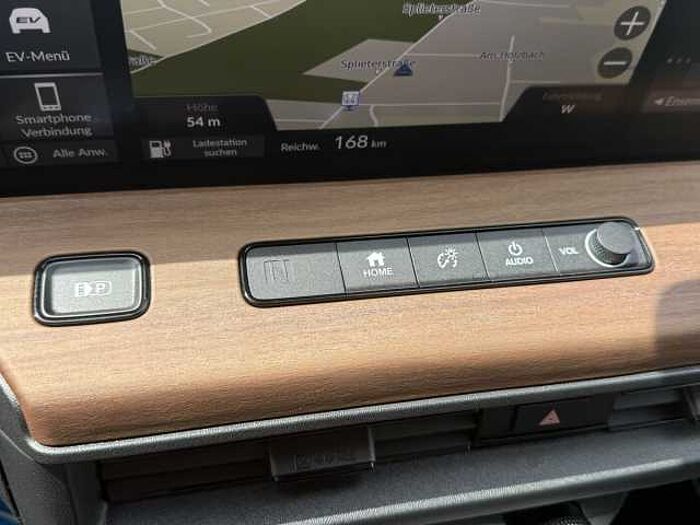 Honda e Advance 17'