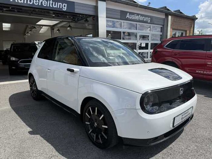 Honda e Advance 17'