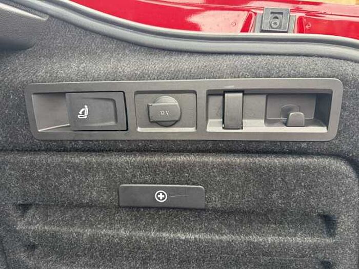 SKODA Superb 2.0 TSI DSG SportLine *Standheizung*Panorama*