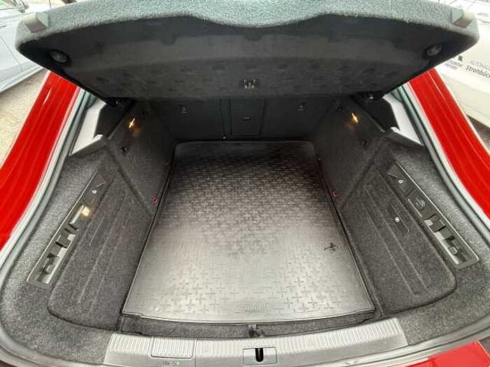 SKODA Superb 2.0 TSI DSG SportLine *Standheizung*Panorama*
